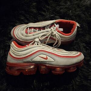 NIKE || Air VaporMax Sneakers